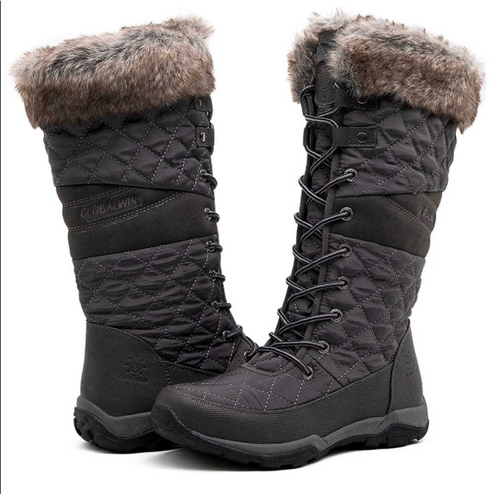 Snow boots.